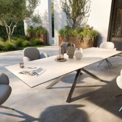 Outdoortisch Edge 300x100 cm Keramik Laminam® Travertino Bianco Creme-Weiß Kreuzgestell Rechteck Edelstahl