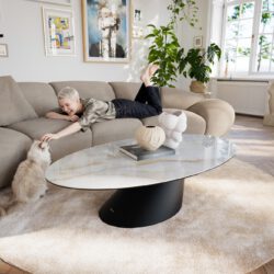 Couchtisch Edge Oval 140x80 cm Keramik Onyx Pearl Conis Metall Schwarz