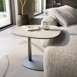 Beistelltisch Edge Boot 60x60 cm Keramik Onyx Champagne Eleny Edelstahl gebürstet